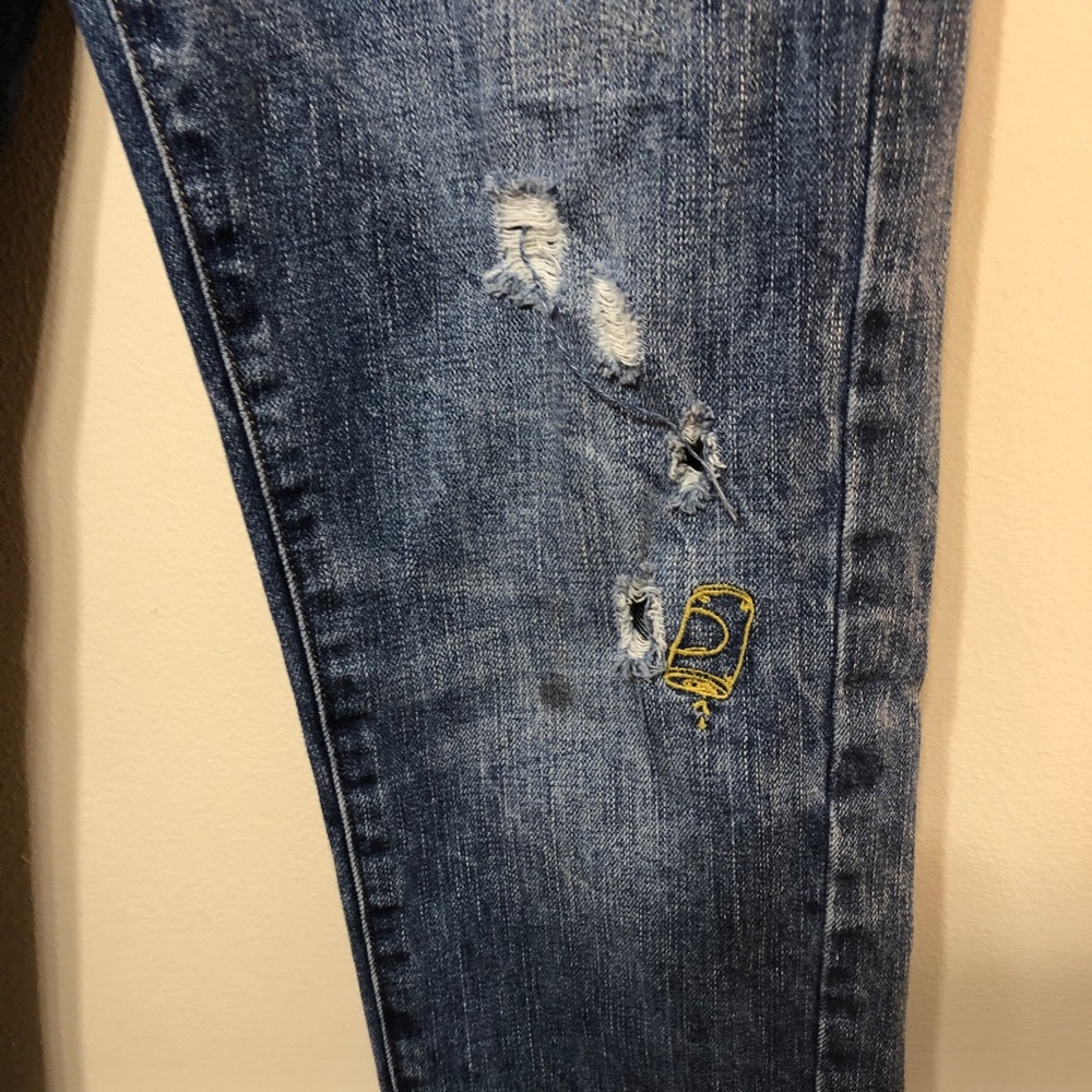 American Eagle Embroidered Patch Jeans - image 3